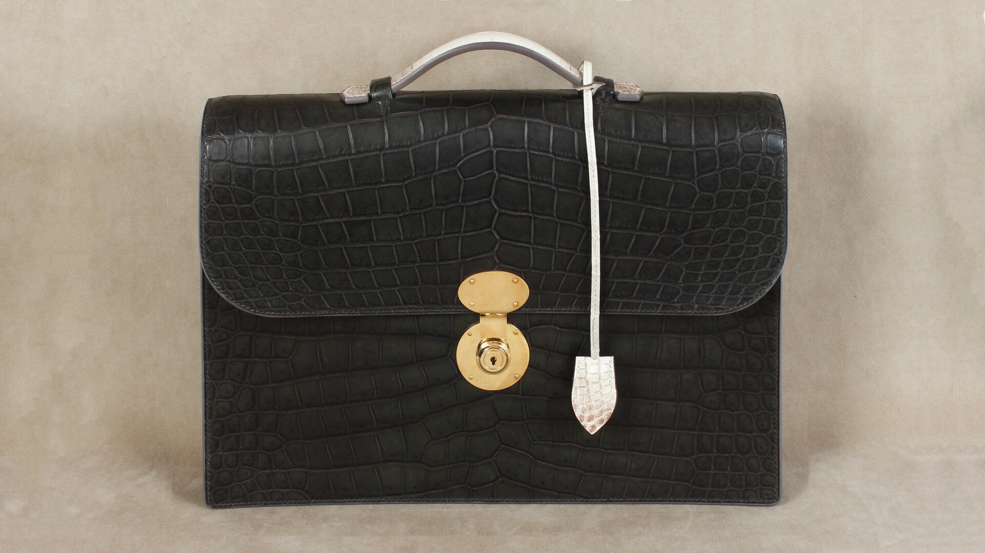 front view of the hackney briefcase