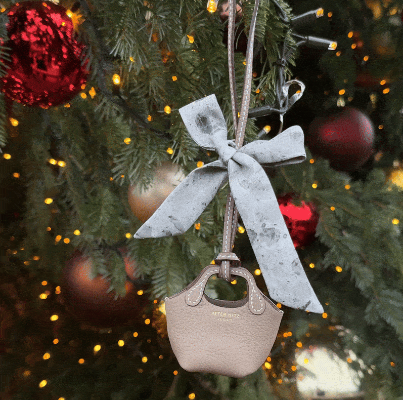 CHRISTMAS GIFT GUIDE